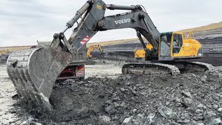 Volvo EC700B Excavator Loading Trucks And Operator View  Interkat SA [upl. by Neved399]