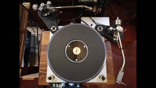 Techdas Air Force V Premium turntable [upl. by Odelinda450]