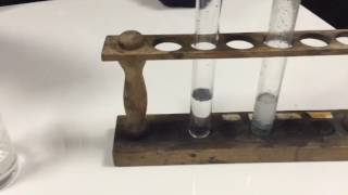 Action de lacide chlorhydrique sur le zinc [upl. by Boswall]