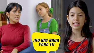 Su hermana enviaba ropa y dinero del extranjero pero ella se gastaba todo con su hija [upl. by Werdna174]