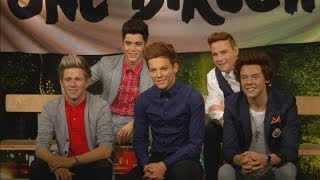 One Direction unveiled in their wax models at Madame Tussauds Tokyo [upl. by Dela833]