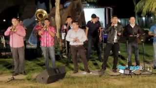 Lenin Ramirez Ft Banda La Conquista  La Vida Del Changuit0 En Vivo 2014 [upl. by Enyamrahc]