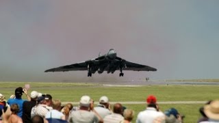 AVRO VULCAN XH558 HOWLING AS SHE TAKES OFF amp SETS OFF CARALARMS [upl. by Uhp108]