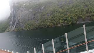 Teil der Fahrt von AIDA Perla nach Geiranger durch das Geiranger Fjord [upl. by Gilles]