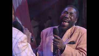 Its Showtime at the Apollo  Eddie and Gerald LeVert  quotWind Beneath My Wingsquot  1995 [upl. by Fry270]