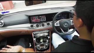 Park Pilot in the MercedesBenz E200 W213 [upl. by Ong996]