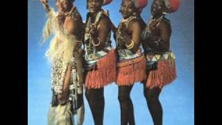 Mahlathini amp the Mahotella Queens  Makhomabhaji [upl. by Engle]