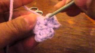 Tutorial Flor Sencilla Tejida a Crochet [upl. by Haya64]