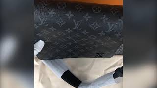 Louis Vuitton Mens messenger bag LV District PM M44000 [upl. by Maye669]