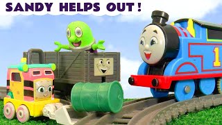 Sandy Helps Thomas The Train and the Funlings Load Cargo [upl. by Meelas]