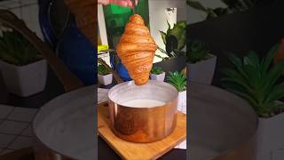 HACK CROISSANT FACILE  recette patisserie croissant snack gateau dessert [upl. by Shalne]