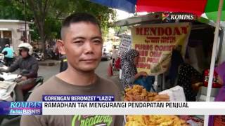 Penjual Gorengan Tetap Laris di Bulan Ramadhan [upl. by Grosz806]