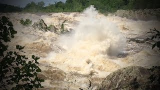 30 Foot Exploding Hole  Great Falls Potomac [upl. by Devon527]