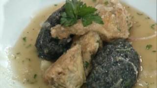 Alcachofas a la importancia con guiso de chipirones  Artichokes with squid stew [upl. by Helbon]