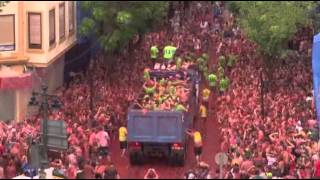 Flying Tomatoes Worlds Largest Food Fight [upl. by Cowley]