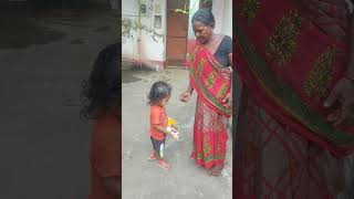 Madina or papa ke piche pad gaya elephant😯 funny comedy cute 🥰🥰 [upl. by Eilla480]