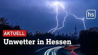 Blitze und umgestürzte Bäume – Gewitter und Starkregen in Hessen  hessenschau [upl. by Gerrie]