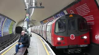 London Underground Northern Line at Clapham North 07th November 2020 [upl. by Efram]