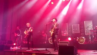 Johannes Oerding amp Peter Maffay live  Liebe wird verboten  11112017  Stadthalle Magdeburg [upl. by Andrews69]