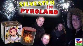 SILVESTER im PYROLAND 2 💥 Feuerwerk 2017  18 💥 TipTapTube 😁 Familienkanal 👨‍👩‍👦‍👦 [upl. by Eatnom694]