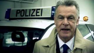 Personalrekrutierung Kantonspolizei BaselStadt 2009 mit Ottmar Hitzfeld [upl. by Elset]