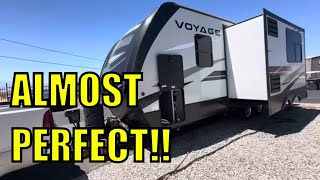 AMAZING travel trailer equipped almost PERFECTLYWinnebago Voyage 2427RB Travel trailer [upl. by Tullus]