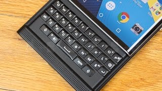 BlackBerry Priv physical keyboard or onscreen whats better [upl. by Kellyn]