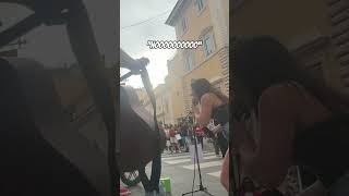 PT2 Io non ho parole 😱😱 canto busking singing scuola [upl. by Tedi163]