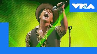 Bruno Mars Performs ‘Gorilla’ at the 2013 Video Music Awards  MTV Reaction and Review [upl. by Odranreb]