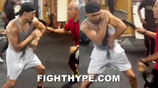 TEOFIMO LOPEZ CRAZY NEW SHOULDER ROLL amp SLIP TRAINING SHOWS CATLIKE REFLEXES FOR quotTAKEBACKquot RETURN [upl. by Yromas132]