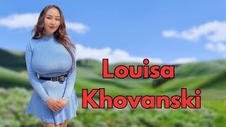 Louisa Khovanski  Curvy Model  Wiki  Bio Fashion And Body Positivity [upl. by Zeta]