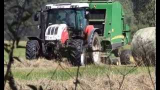 Heupressen mit Steyr 4100 Profi  John Deere 592 Rundballenpresse [upl. by Llertnod323]