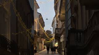 Cremona inizia a montare le luminarie in centro storico a due mesi dal Natale [upl. by Lenox]