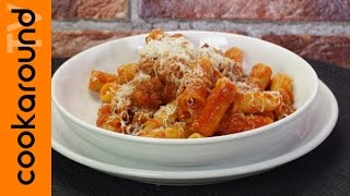 Rigatoni con la salsiccia  Video veloce [upl. by Garcia]