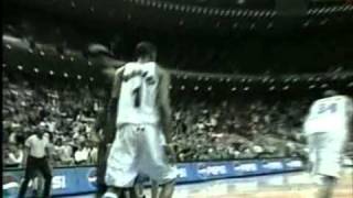 McGrady offthebackboard pass and dunk in a regular game [upl. by Cyrano]