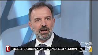 Immigrazione Massimo Bitonci quotLe persone che non hanno diritto non devono stare quiquot [upl. by Kappel]