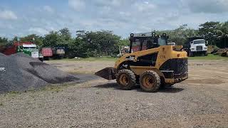 MINICARGADOR CATERPILLAR 226B AÑO 2006 [upl. by Ahcropal]