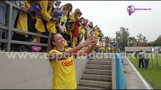 Priscila Da Silva delantera del América femenil feliz con la afición azulcrema 🦅 [upl. by Hazmah]