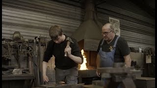 Ferronnier dart  Les métiers du chantier de NotreDame de Paris [upl. by Llednik]