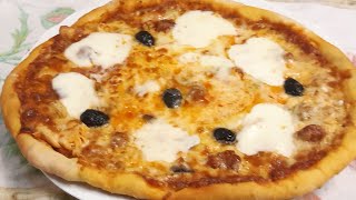 بيتزا إيطالية الطريقة صحيحة بعجينة مقرمشة مثل مطاعمpizza italienne pâte croustillante [upl. by Blount958]