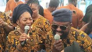 Salawa Abeni Saheed Balogun amp Kunle Afolayan Compete on Stage at Burial of Aremu Afolayans Mum [upl. by Mcclary]