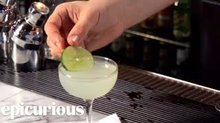 How to Make a Daiquiri Cocktail [upl. by Rheta]