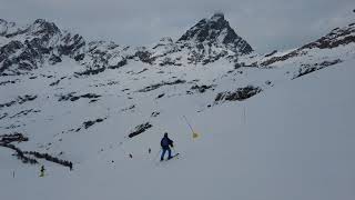 Klein Matterhorn 3820 m to BreuilCervinia 2050 m skiing the Theodul Glacier amp Pista Ventina [upl. by Ludovico]