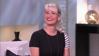 Linvitée spéciale  Noémie Fansten  Thé ou Café  01102017 [upl. by Htebazileharas]