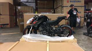 2018 KTM 1290 Super Duke R  Unboxing [upl. by Trudy]