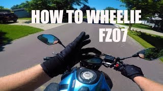 how to wheelie FZ07 [upl. by Wearing]