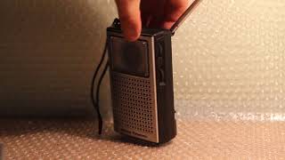 National Panasonic RF 505 vintage radio quick test [upl. by Esadnac]