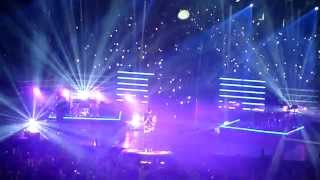 Cro – Ein Teil  Live Hamburg 211114 [upl. by Naujek]