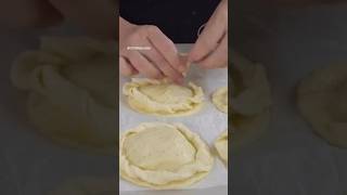 👆CLICCA QUI per video completo Sfogliatella Saporite [upl. by Kisung]