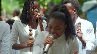 Liliane Mwimpe dans Puekalelu version 2 live recording [upl. by Linskey]